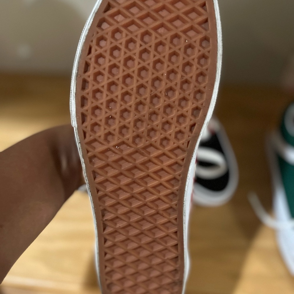 Vans - Picture 2 of 3